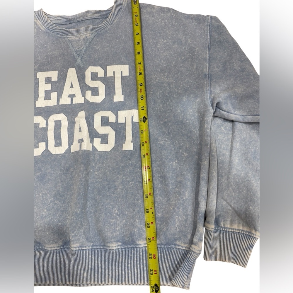 American Eagle Outfitters Vintage Washed Blue 'EAST COAST' Crewneck - Picture 5 of 6